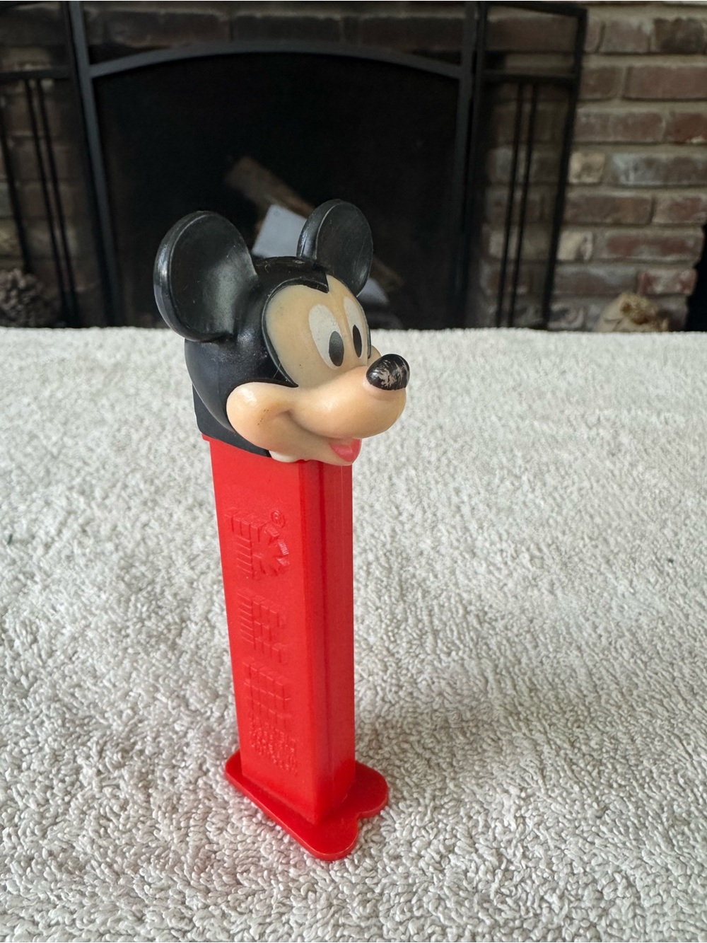 Vintage Mickey Mouse PEZ Dispenser - Red Stem, Black Head
